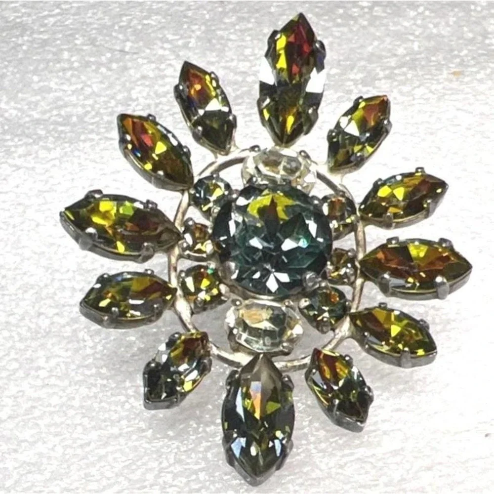 Vintage  Watermelon Rhinestone Brooch Pin Faceted Sunburst Silver‎ Tone